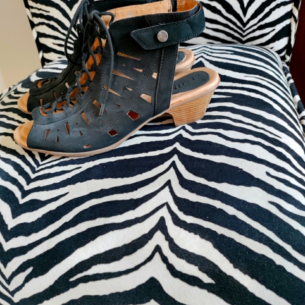 Earth Origins Shoes
